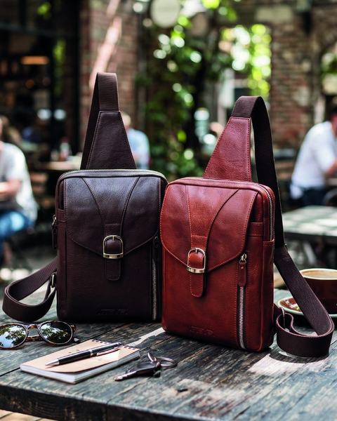 Chest bag, CB26-9016, in cow nappa leather